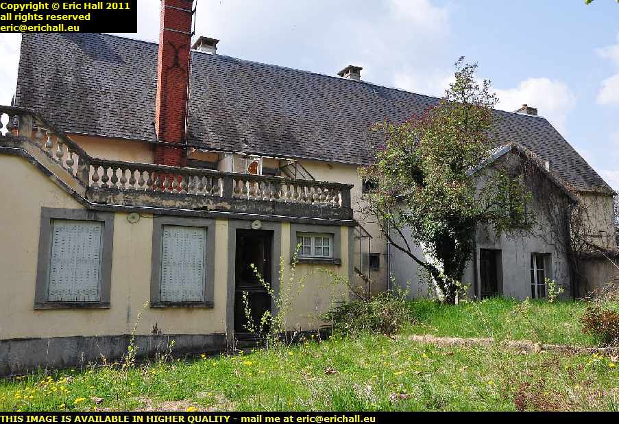maison ducros maymat rue de la poste pionsat puy de dome france