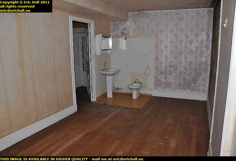 maison ducros maymat rue de la poste pionsat puy de dome france