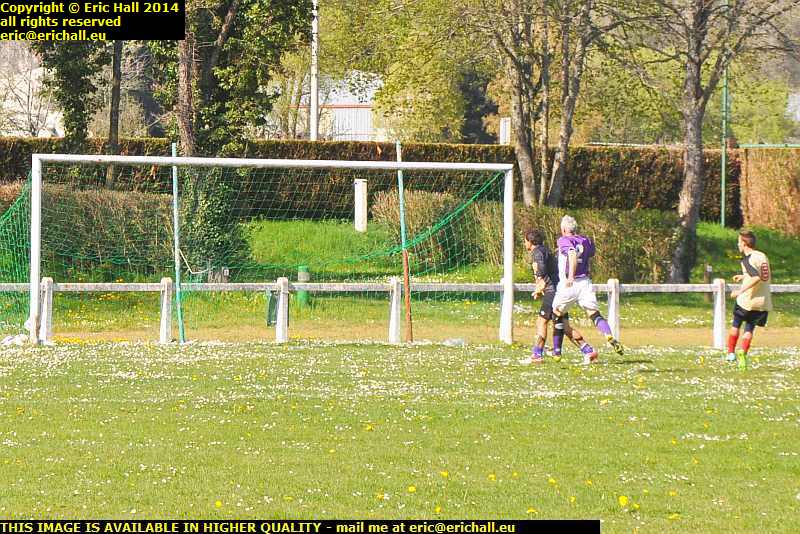 fcpsh fc pionsat st hilaire football club de foot nord combraille score second goal 13 avril 2014 puy de dome ligue division 4 france