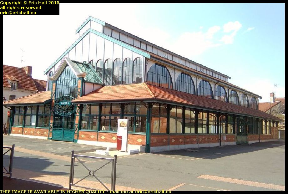 market hall commentry allier france