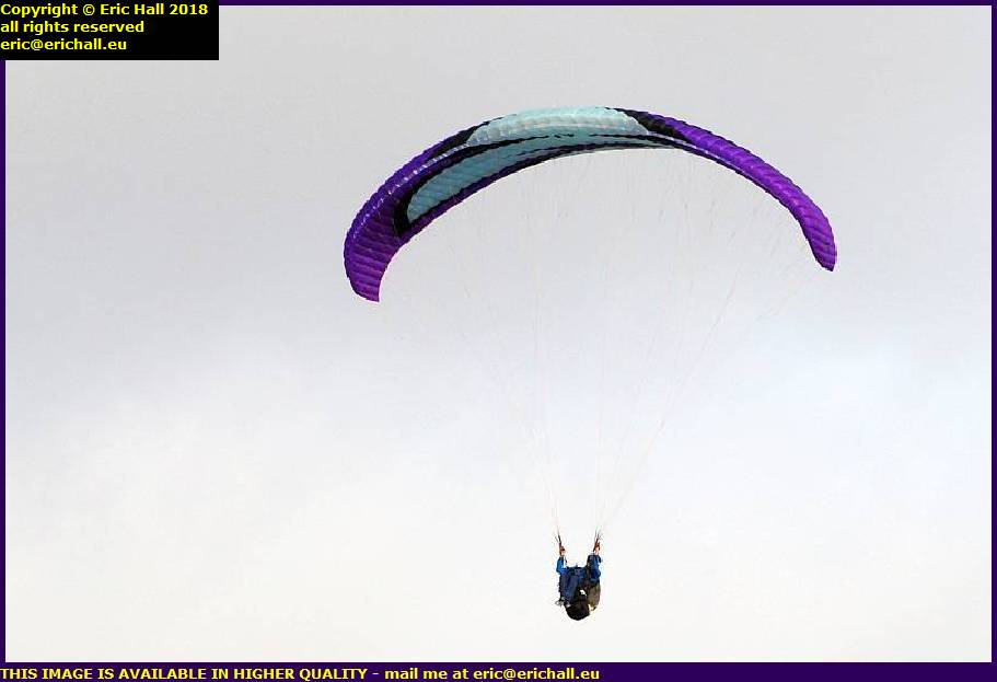 hang gliders granville manche normandy france