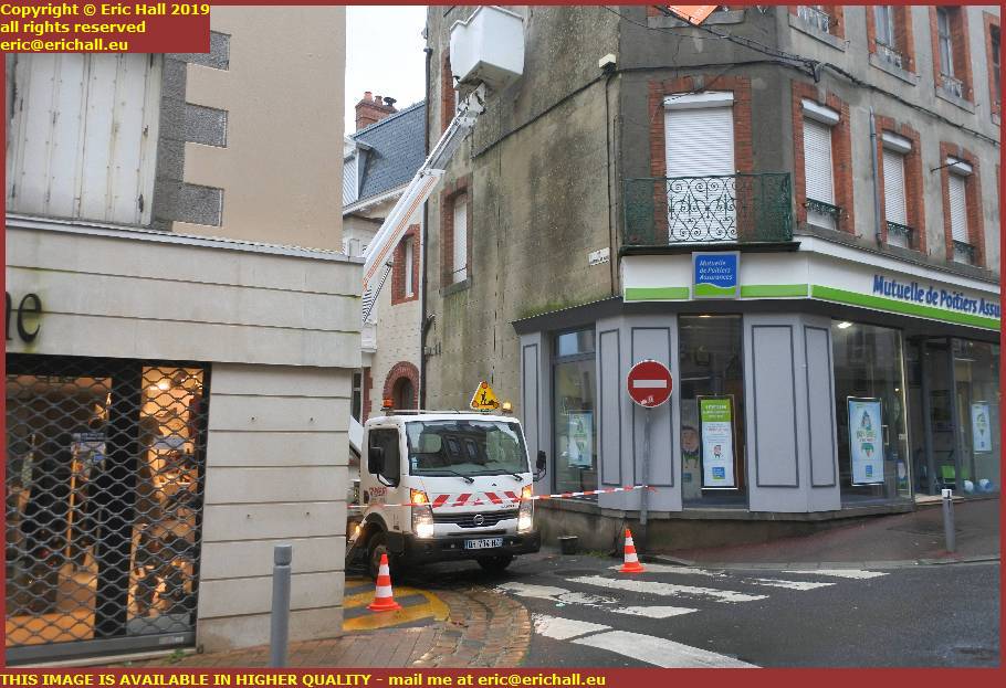 cherry picker Rue du Commandant Yvon rue couraye granville manche normandy france
