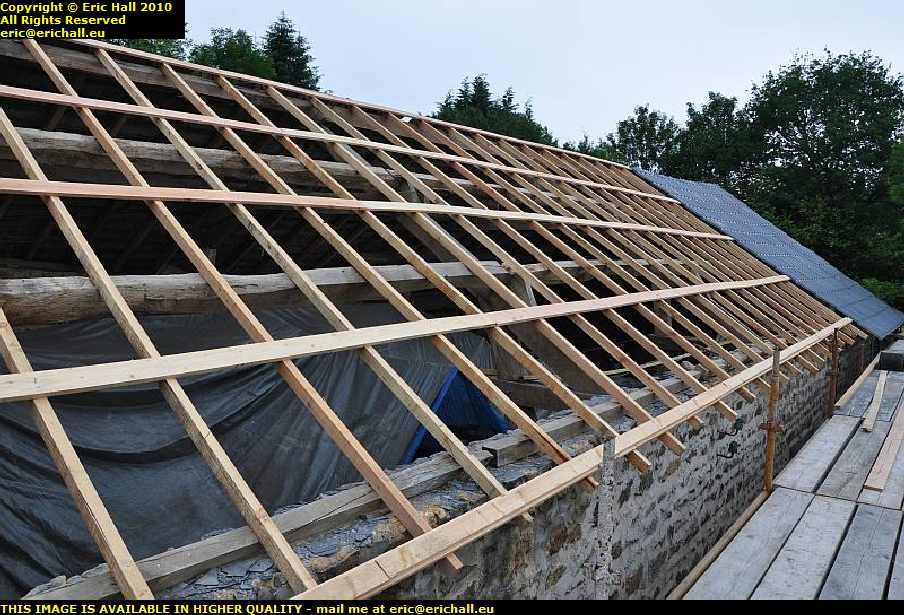 new carpentry woodwork roofing sheets barn roof les guis virlet  puy de dome france
